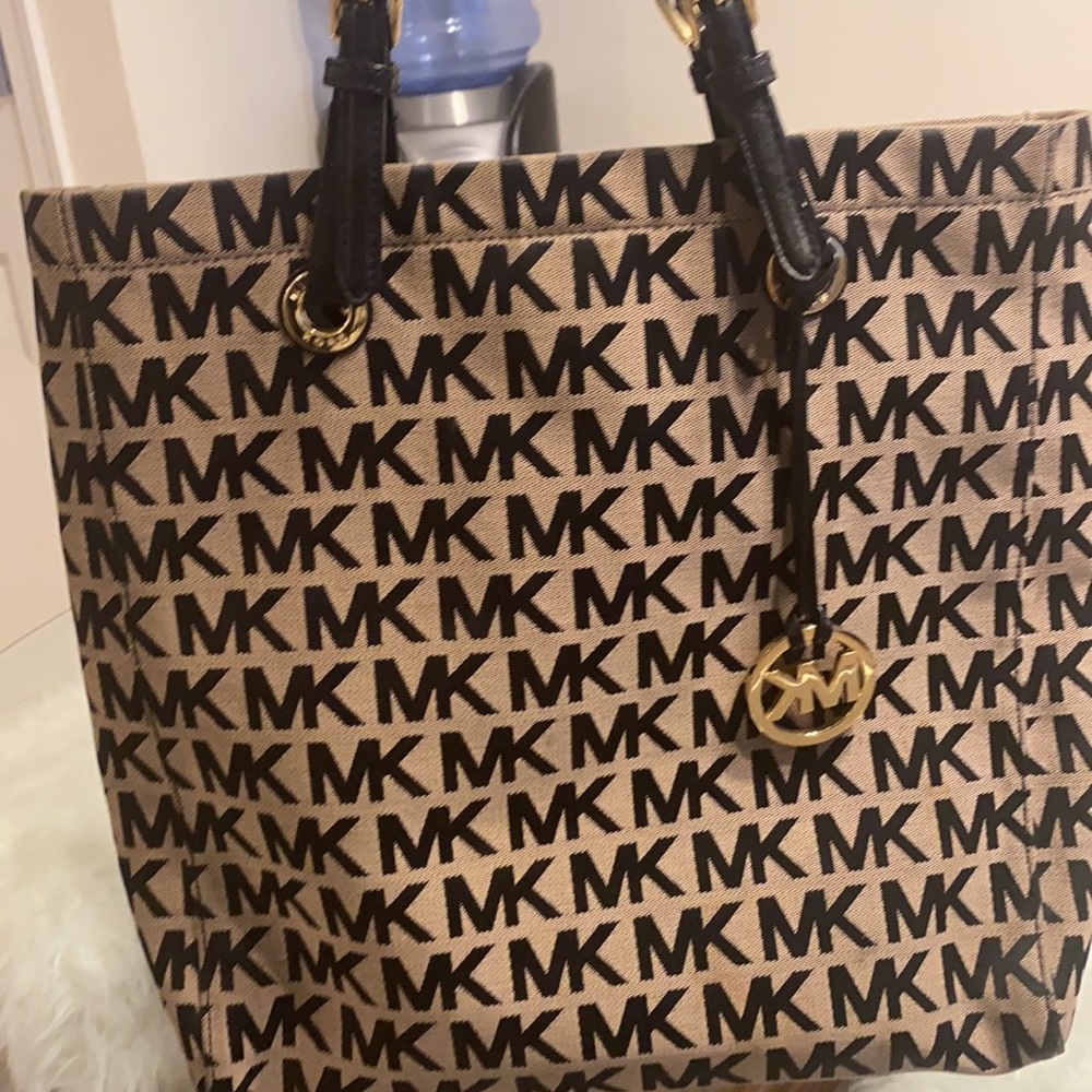 Michael Kors bag